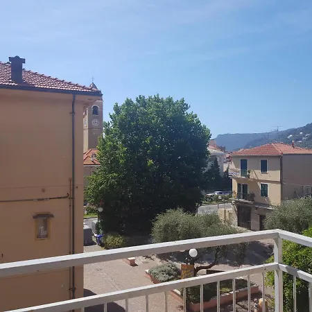 Nettuno Flat Apartment Spotorno